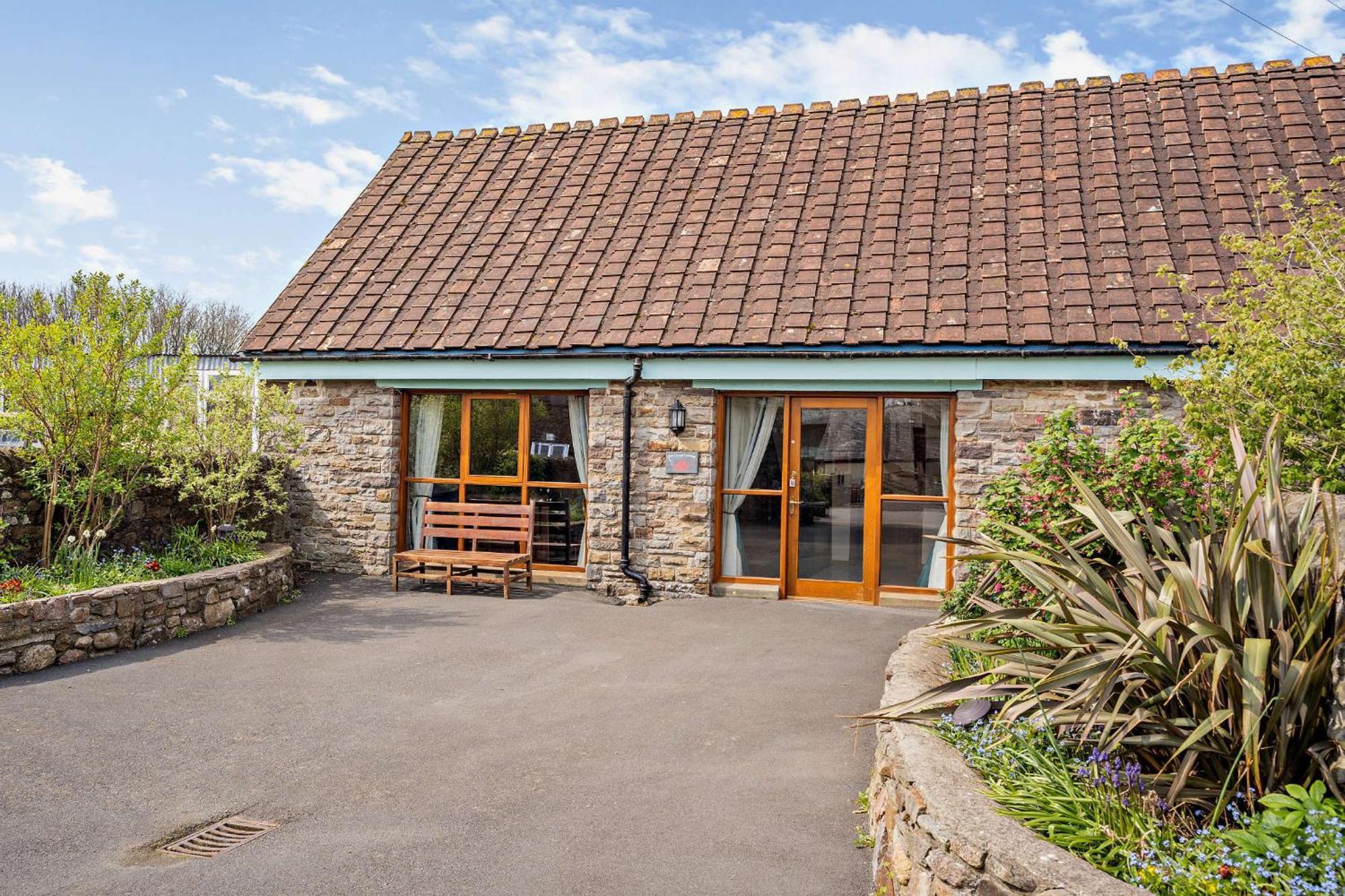 Tyncellar Farm Holiday Cottages Margam Room photo