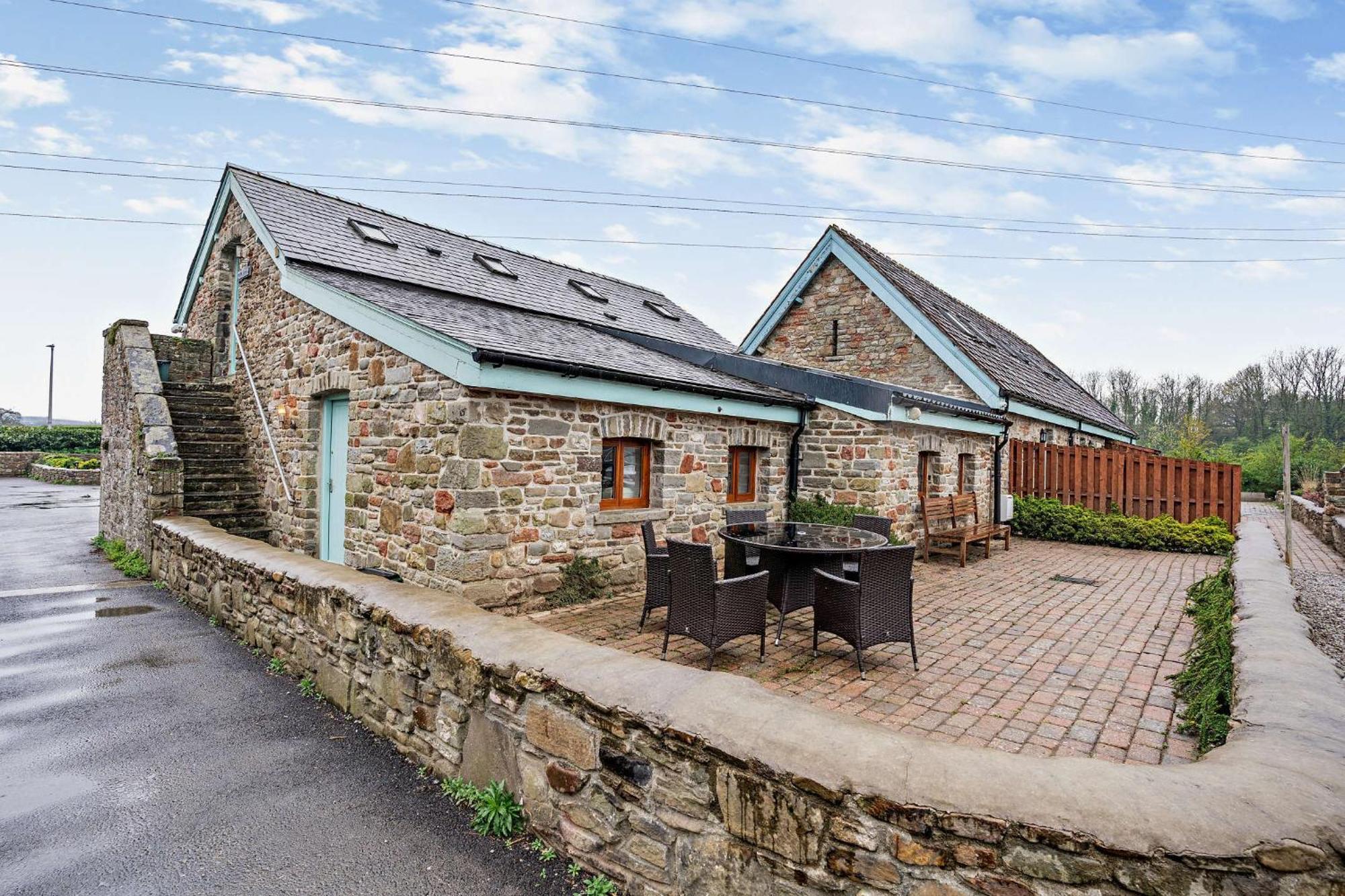 Tyncellar Farm Holiday Cottages Margam Room photo