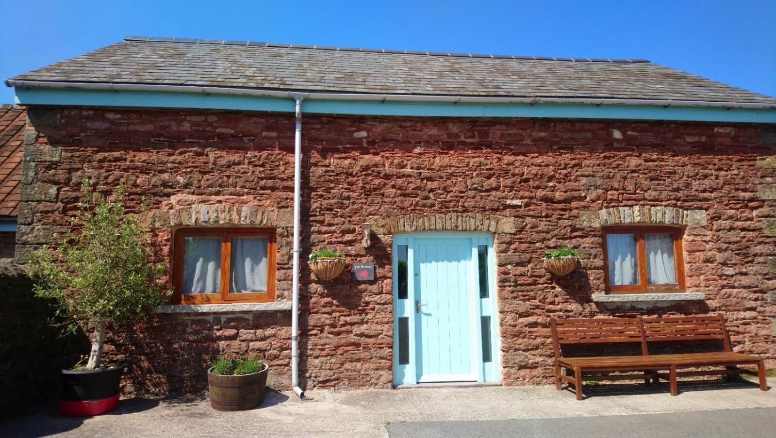 Tyncellar Farm Holiday Cottages Margam Room photo